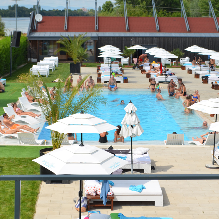 Veľký bazén v Wake Soul Beach